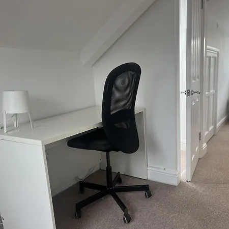 Reach Retreat Spacious 4bed House Startford Maryland Great Transport Links * London