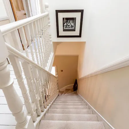 Tooting's Charming Victorian Garden Hideaway * London