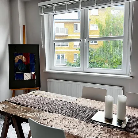 Bright And Modern Flat Near Portobello Road And The Canal *