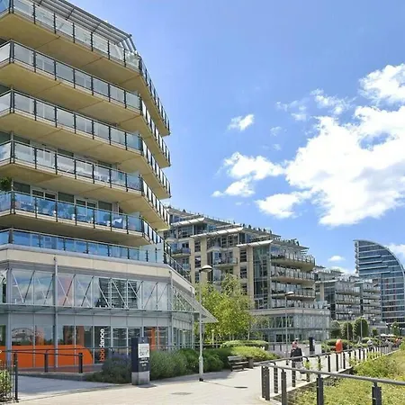 Luxury In Battersea Reach * Londýn