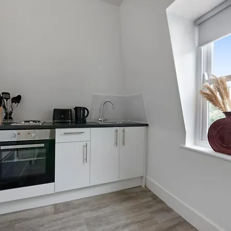 One Bedroom Flat Opposite Archway Station Apartment