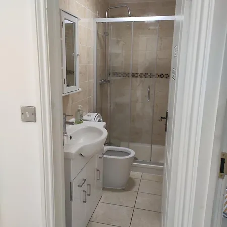 Guest house Cozy And Spacious Doublebed In Chingford 2 Waltham Forest