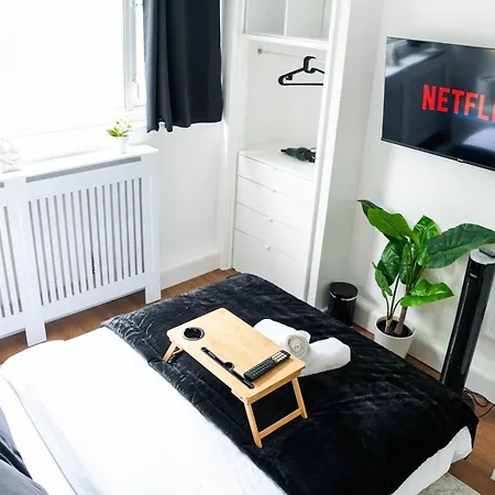 Modern 1 Bed In Greenwich - Wifi - Netflix And Stations Nearby Apartment London