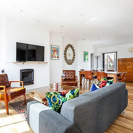 Apartment Contemporary Open Plan Penthouse *
