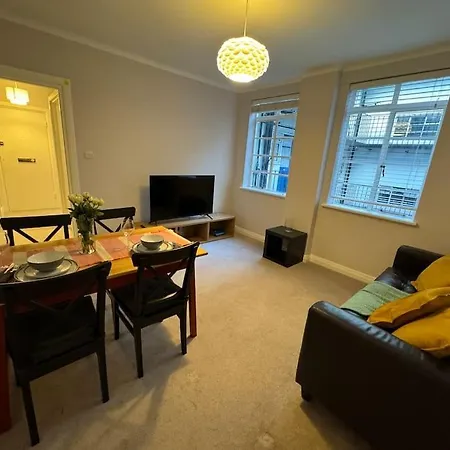 Apartment Hyde Park Great 1 Bedroom Flat