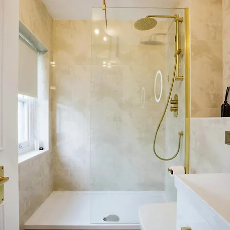 Apartment A Stunning In Paddington *
