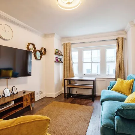 A Stunning In Paddington London