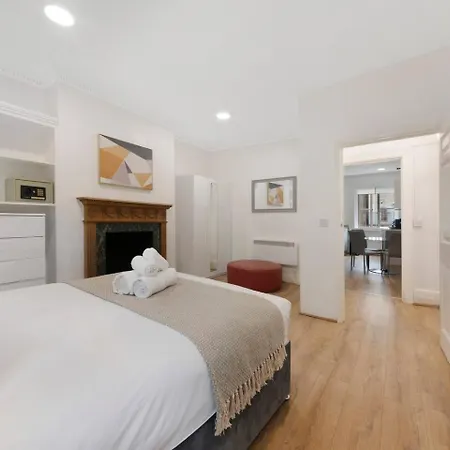 2 Bed Piccadilly 3 *