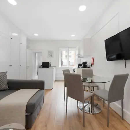 Apartment 2 Bed Piccadilly 3 *