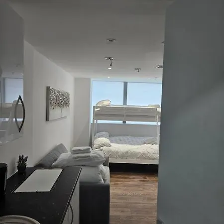 Backpackers Travellers In Delta Dpf1 Appartement