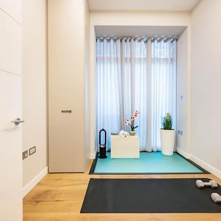 Three Bedroom, Leicester Square Duplex Holiday home