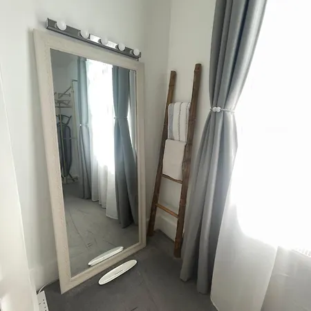 Homestay Queen Bedroom In Maida Vale London