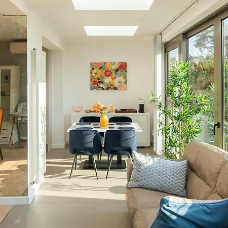 Luxury Pool House With Free Parking - Unico Residences Holiday home