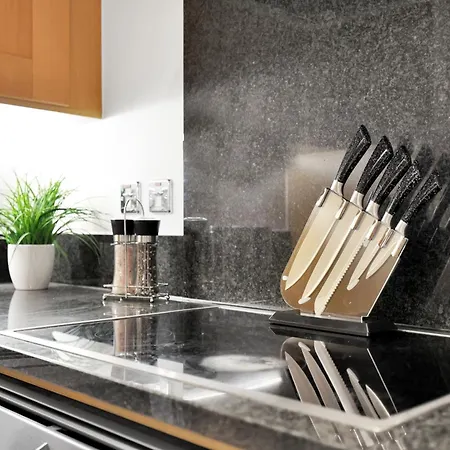 Sleeps 8, Parking, River Views, Chelsea 3 Bdr London