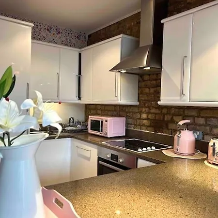 Apartment Fabulous West London