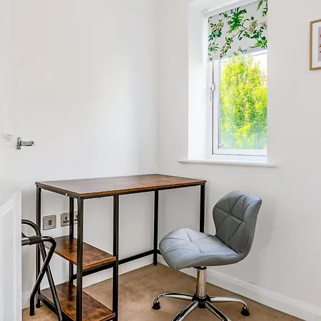 Holiday home Peaceful 4br With Garden& Parking In Walthamstow London