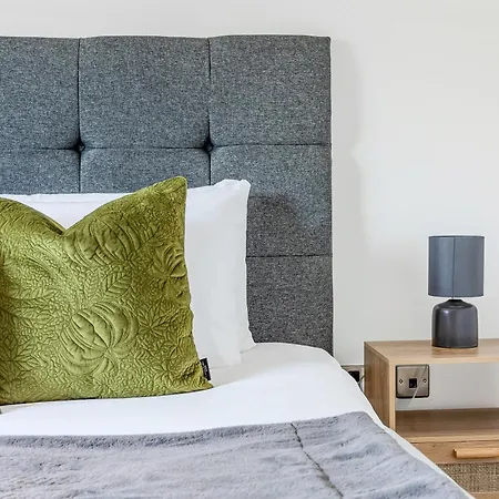 Peaceful 4br With Garden& Parking In Walthamstow Holiday home London