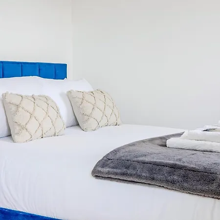 Peaceful 4br With Garden& Parking In Walthamstow Holiday home London