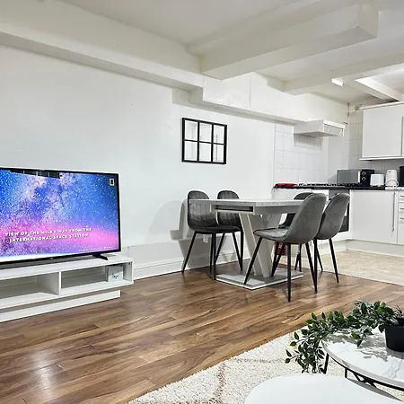 Shoreditch Central Apartment London