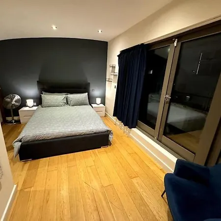 Apartment Paddington Station 2 Bedroom House London
