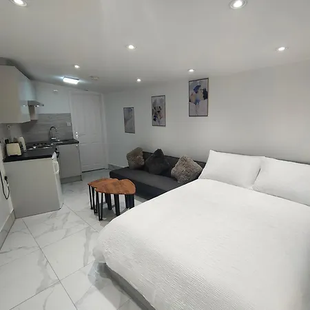 New Look Lux In Apartment