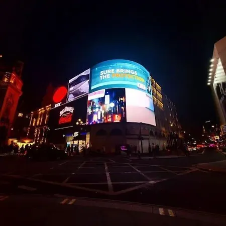 Premium In Piccadilly * Londres