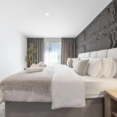 Luxurious 2br Flat, Free Parking, North London Apartment Finchley