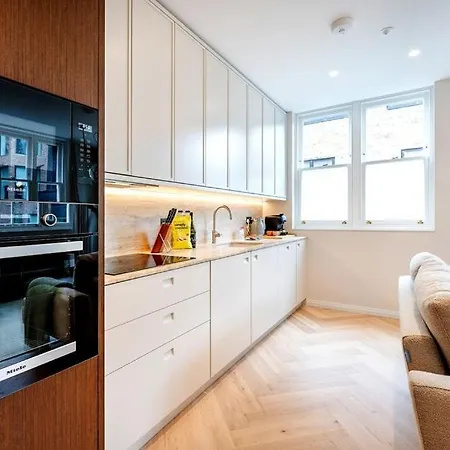 Apartment Two Bed Duplex In Covent Garden