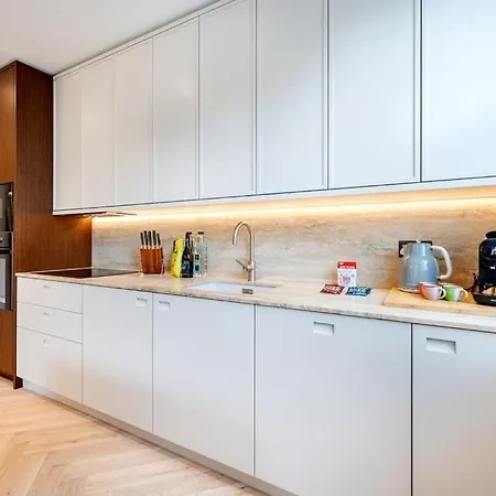 Two Bed Duplex In Covent Garden * London