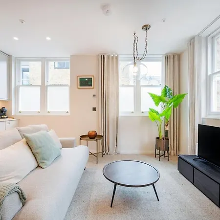 Apartment Two Bed Duplex In Covent Garden London