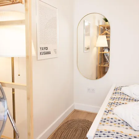 Apartment Centre Hideaway 100m From Trafalgar Square