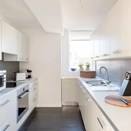 Luxurious 3 Double Bedroom Mayfair شقة