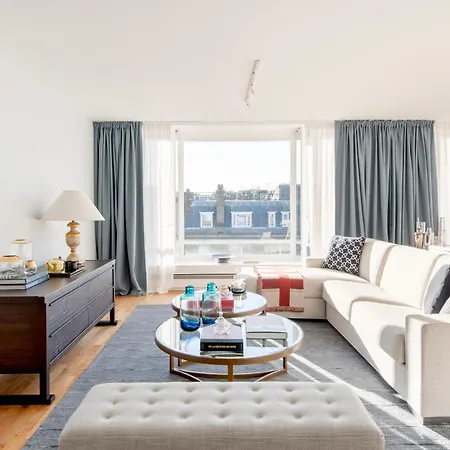 Luxurious 3 Double Bedroom Mayfair * London
