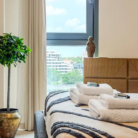 Apartmán Upscale Riverfront 1br Flat, Prestigious Battersea *