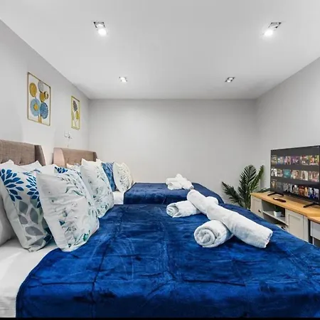 Battersea Superior - Getaway Apartment *