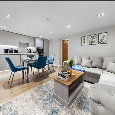 Battersea Superior - Getaway *
