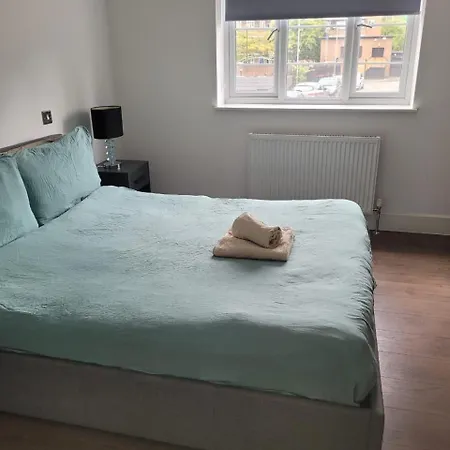 Batterseaflat Sleeps6 Refurbished Tv