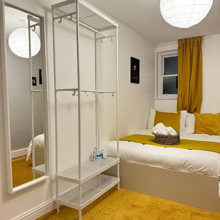 Shoreditch Central * London