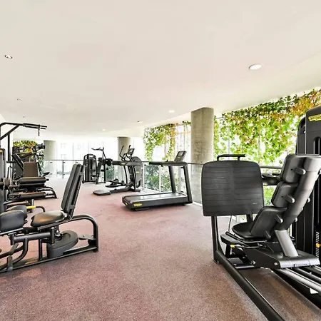 Luxury High-rise 21st Floor 2 Bedroom 2 Bath Flat London