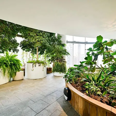 Luxury High-rise 21st Floor 2 Bedroom 2 Bath Flat Apartment