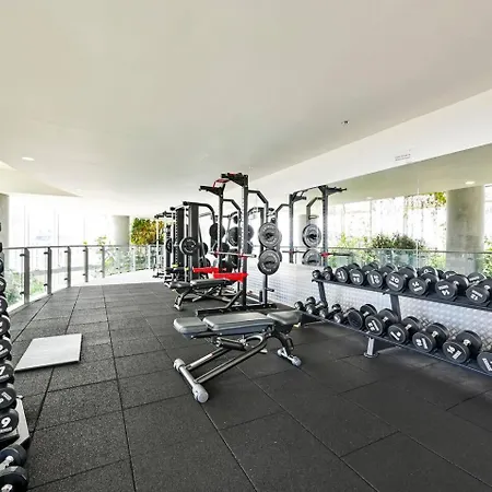 Luxury High-rise 21st Floor 2 Bedroom 2 Bath Flat London