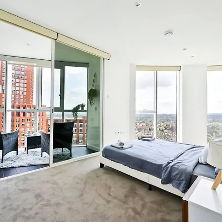 Luxury High-rise 21st Floor 2 Bedroom 2 Bath Flat Apartment