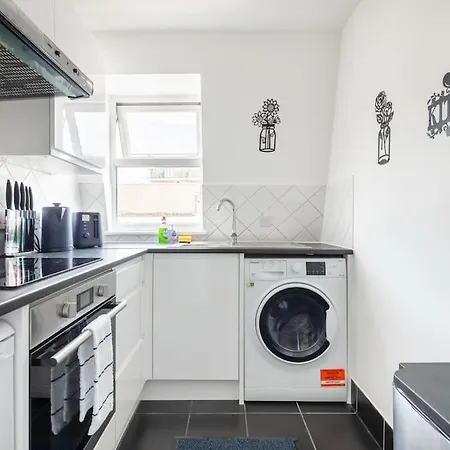 Bright N' Charming Air Conditioned Two Bed In Heart Of Apartamento Londres