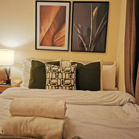 Cozy Near O2 Arena Holiday home London