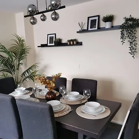 Holiday home Cozy Near O2 Arena London