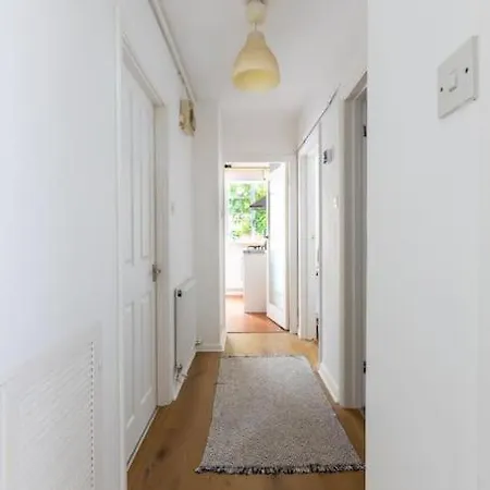 Lovely Garden Flat In Londres