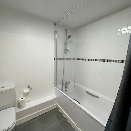 Stylish Zone 2 Apartment *