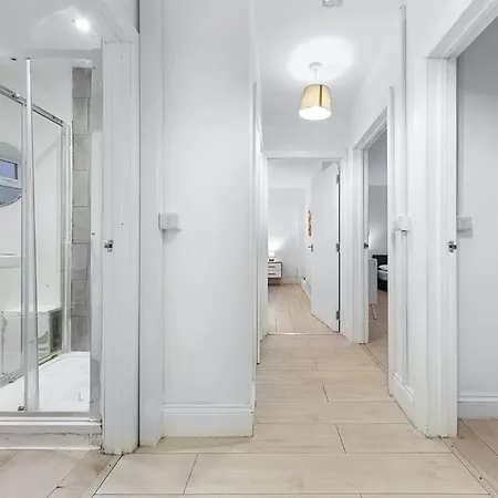 Near Kings Cross Sleep 12 Sp7 Apartment