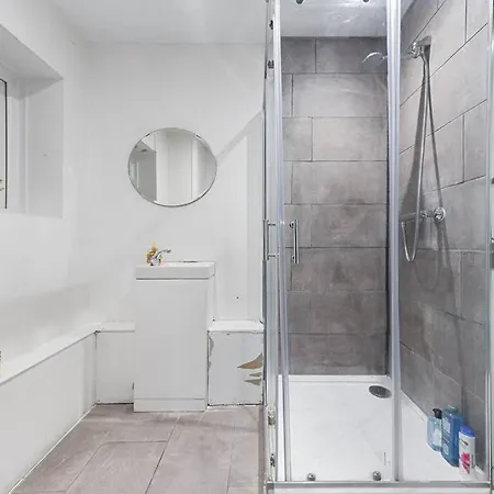 Near Kings Cross Sleep 12 Sp7
