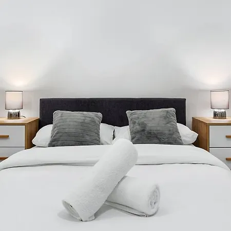Near Kings Cross Sleep 12 Sp7 * London